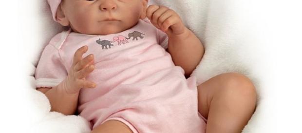 Bambola reborn (Fonte: Pinterest) Bambola reborn (Fonte: Pinterest)