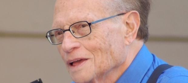 Larry King reveals having lung cancer surgery over the summer. Photo Credit: Wikimedia Commons Larry King reveals having lung cancer surgery over the summer. Photo Credit: Wikimedia Commons