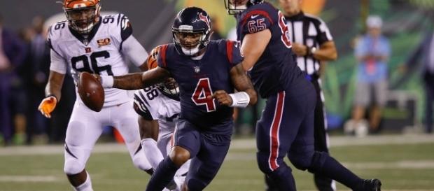 Watson tuvo su primer inicio y primera victoria en la NFL. SkySports.com. Watson tuvo su primer inicio y primera victoria en la NFL. SkySports.com.