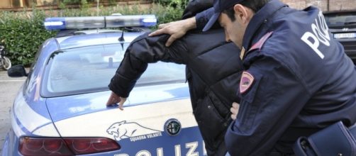 L'uomo è stato arrestato dagli agenti di polizia della Questura di Nuoro.
