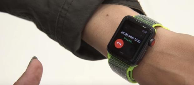 Apple Watch Series 3 first look - YouTube/The Verge Channel Apple Watch Series 3 first look - YouTube/The Verge Channel