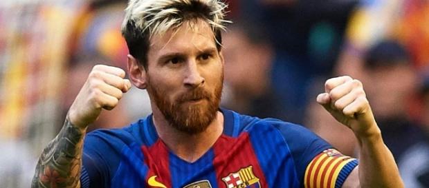 Barcelona superstar Lionel Messi donates £200,000 to youth club in ... - thesun.co.uk Barcelona superstar Lionel Messi donates £200,000 to youth club in ... - thesun.co.uk
