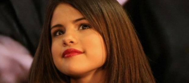 Selena Gomez reveals having kidney transplant. Photo Credit:Simple Wikipedia Selena Gomez reveals having kidney transplant. Photo Credit:Simple Wikipedia