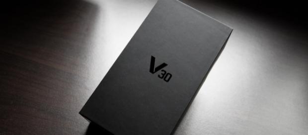 Will price difference dictate sales of Galaxy Note 8 and LG V30? / Photo via Aaron Yoo, Flickr Will price difference dictate sales of Galaxy Note 8 and LG V30? / Photo via Aaron Yoo, Flickr