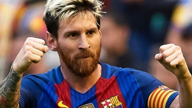 Barcelona superstar Lionel Messi donates &pound;200,000 to youth club in ... - thesun.co.uk