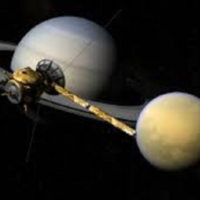 Cassini's grand finale. https://encrypted-tbn0.gstatic.com/images?q=tbn:ANd9GcSWb-hWGg0kqyrKOak_MmkKwwsdVGTwUehO1P3SNjqXCDAPRRIA