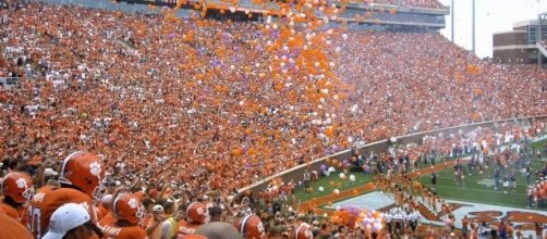 Clemson and Louisville face-off Saturday night. [Image via Wiki Commons]