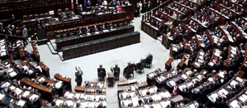 E' fatta: arriva la pensione per 608 parlamentari - bergamosera.com