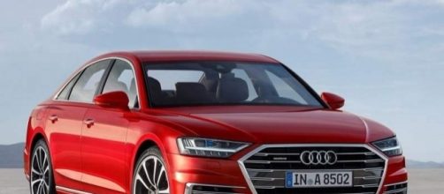 La nuova Audi A8: AI guida per noi