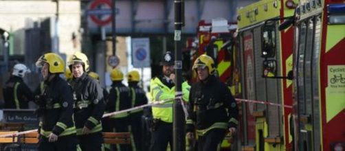 Sono 22 i passeggeri feriti in modo non grave nell'esplosione alla fermata della metro di Parsons Green.Fonte:https://www.loccidentale.it/