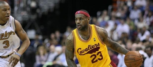 LeBron by Keith Allison - https://www.flickr.com/photos/keithallison/3409045872 LeBron by Keith Allison - https://www.flickr.com/photos/keithallison/3409045872