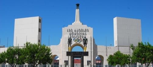 Los Angeles Memorial Coliseum (Wikimedia Commons/Mike Quach)