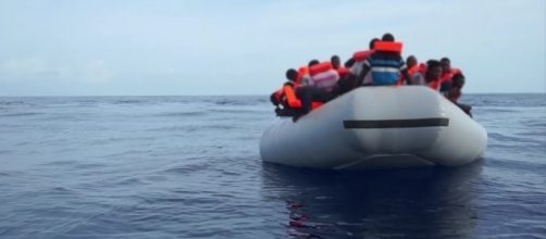 Migranti soccorsi dalla Guardia costiera