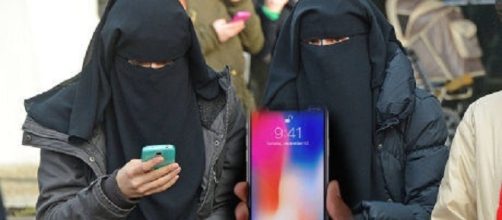 Musulmani contro il nuovo iPhone X