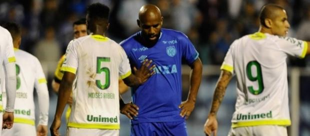 Maicon disparou contra jogador e contra a imprensa Maicon disparou contra jogador e contra a imprensa