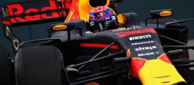 Max Verstappen líder do terceito treino Max Verstappen líder do terceito treino