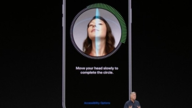 Apple iPhone X pronto ad essere acquistato