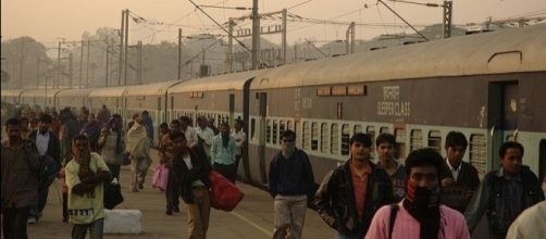 India train station, Image Credit: Honzasoukup / Wikimedia