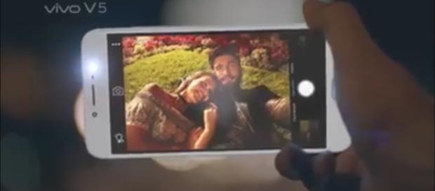 Image taken from- Vivo India -youtube screenshot Image taken from- Vivo India -youtube screenshot