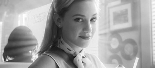 Not only does the lighting make Betty look angelic, but she also seems ready to boogie down to the nearest sock hop (via Instagram- Cole Sprouse) Not only does the lighting make Betty look angelic, but she also seems ready to boogie down to the nearest sock hop (via Instagram- Cole Sprouse)