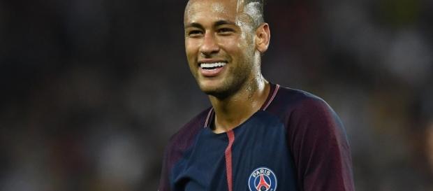 VIDEO - Neymar fait même pleurer les supporters du PSG - LE BUZZ - eurosport.fr VIDEO - Neymar fait même pleurer les supporters du PSG - LE BUZZ - eurosport.fr