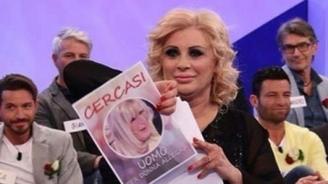 Bufera a Uomini e donne per Tina e Gemma