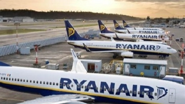 Ryanair, cancellato 2000 voli. Chi può avere il rimborso