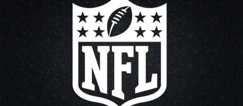 2009 NFL Black Logo [Image by Michael Tipton|Flickr| Cropped | CC BY-SA 2.0 ]