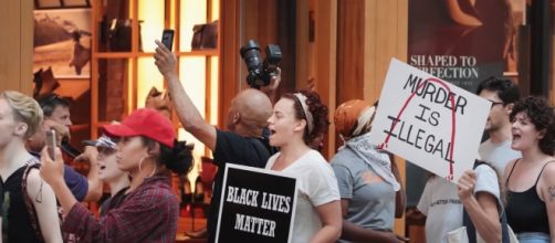 People protesting against Jason Stockley's acquittal: Image via Youtube(NJ.com)