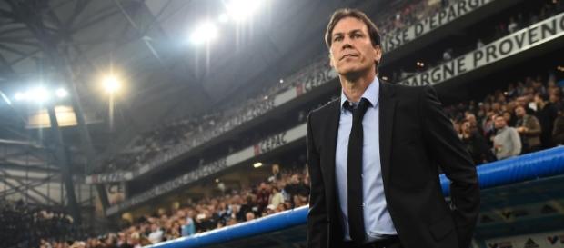 Foot OM - OM : Rudi Garcia en danger sur le banc marseillais Crédit : foot01.com Foot OM - OM : Rudi Garcia en danger sur le banc marseillais Crédit : foot01.com