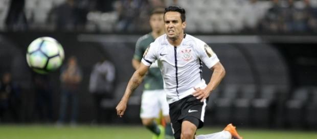 Jadson pode perder o posto de titular na equipe de Fábio Carille Jadson pode perder o posto de titular na equipe de Fábio Carille