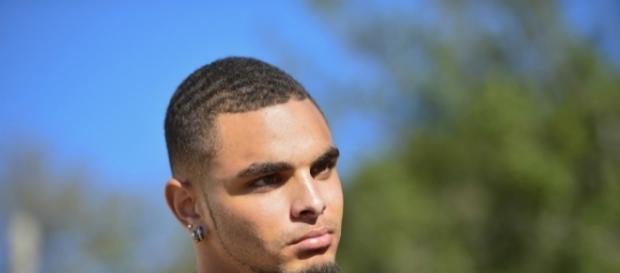 Layvin Kurzawa est à son tour pris dans la spirale d'un chantage à la vidéo. Layvin Kurzawa est à son tour pris dans la spirale d'un chantage à la vidéo.