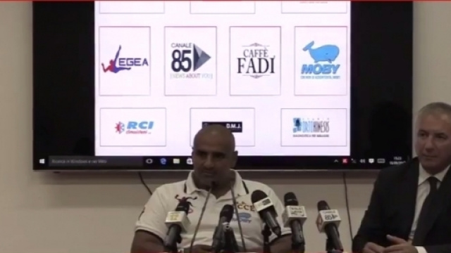 Il tecnico romano Fabio Liverani, ex Ternana l'anno scorso in B, &egrave; il nuovo allenatore del Lecce.