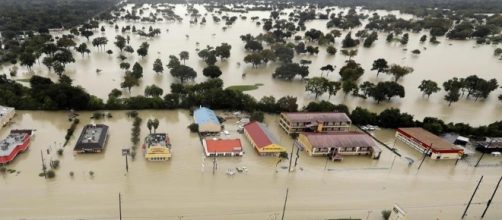 L'uragano Harvey fa almeno 14 morti in Texas. Trump: disastro ... - lastampa.it