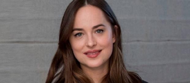 Dakota Johnson, Image via YouTube/Golden Globes Dakota Johnson, Image via YouTube/Golden Globes