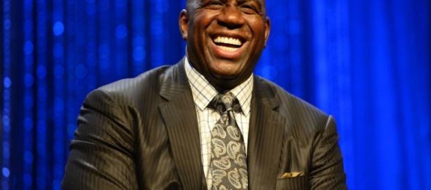 Magic Johnson revelou ser portador do vírus HIV. Magic Johnson revelou ser portador do vírus HIV.