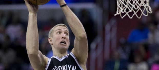 Mason Plumlee with the dunk | Flickr | Keith Allison Mason Plumlee with the dunk | Flickr | Keith Allison