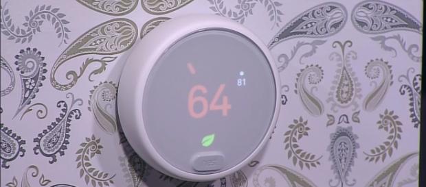 Nest’s newest thermostat fits right in any modern home. (via BloombergTechnology/Youtube) Nest’s newest thermostat fits right in any modern home. (via BloombergTechnology/Youtube)