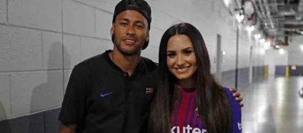 Neymar e Demi Lovato estão alimentando a imaginação dos fãs Neymar e Demi Lovato estão alimentando a imaginação dos fãs