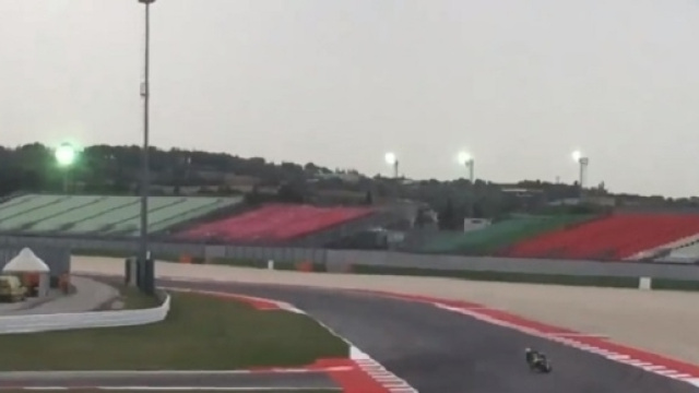 Valentino Rossi con la yamaha R1