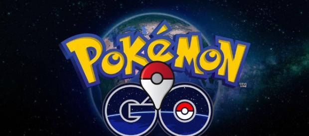 It appears that the curveball in "Pokemon GO" is suffering from a bug (via YouTube/Pokemon GO) It appears that the curveball in "Pokemon GO" is suffering from a bug (via YouTube/Pokemon GO)