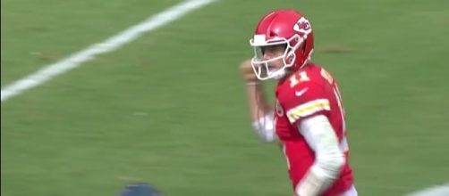 Quarterback Alex Smith led the Kansas City Chiefs to another impressive win in Week 2 - YouTube/Dino Master Channel