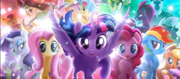 Der Film passend zur Serie: My Little Pony - Der Film. Ab 05.10.2017 im Kino. - movieweb.com Der Film passend zur Serie: My Little Pony - Der Film. Ab 05.10.2017 im Kino. - movieweb.com