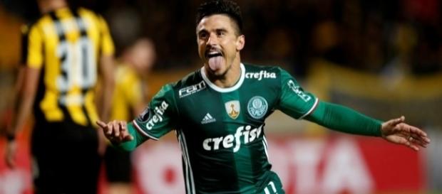Jogador poderá perder grande parte do returno do Brasileirão Jogador poderá perder grande parte do returno do Brasileirão