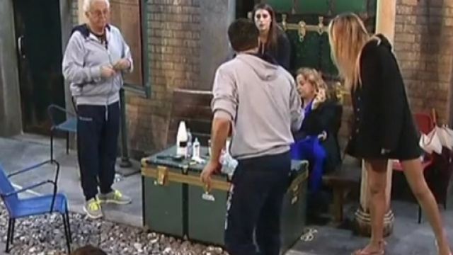 GF Vip, lite furiosa nella notte: Jeremias a muso duro contro ... - ilmessaggero.it