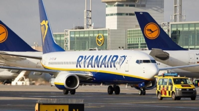 Offerte lavoro Ryanair: assume 125 piloti.