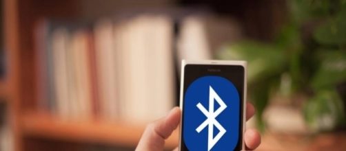 Evita que el Bluetooth se convierta en un riesgo para tu smartphone - as.com