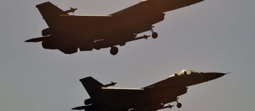 USA dislocano 12 caccia F-16 in base militare in Sud Corea ... - sputniknews.com