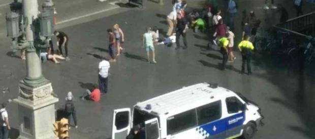 Al menos 13 personas mueren por "ataque terrorista" de Barcelona - semana.com Al menos 13 personas mueren por "ataque terrorista" de Barcelona - semana.com