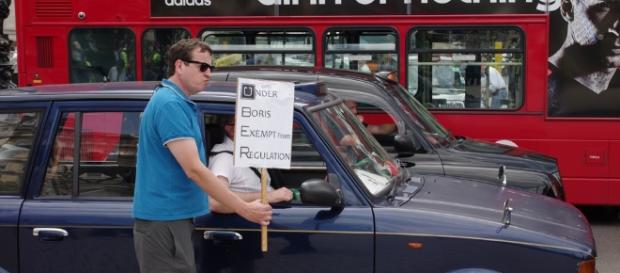 London's black cab drivers oppose Uber. / Image via flickr London's black cab drivers oppose Uber. / Image via flickr